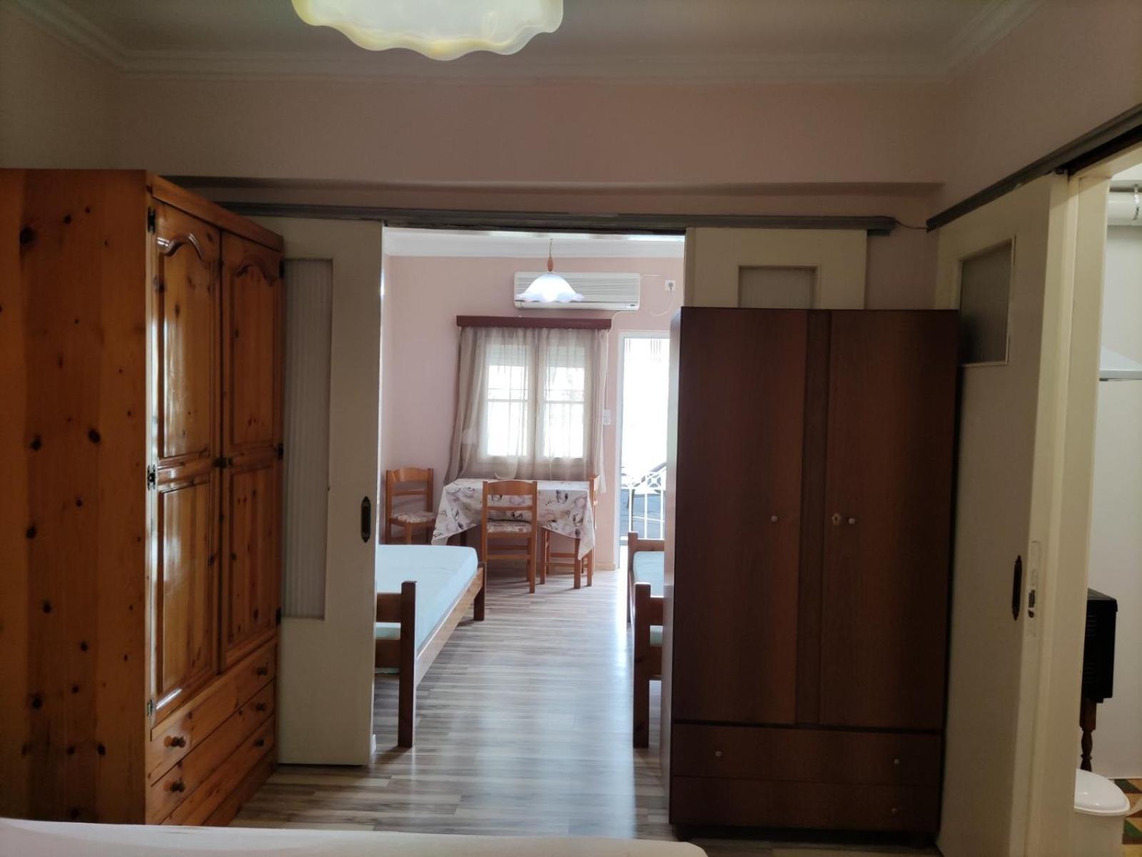 Sissy Apartment Vrahati Exterior foto